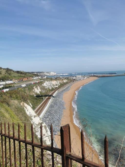 Modern 2 Bedroom Flat By Dover Port, Castle& Sea! Exteriör bild